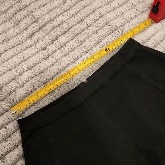 Black Blank NYC wedgie flared high waist jean shorts size 30. - Picture 2 of 10